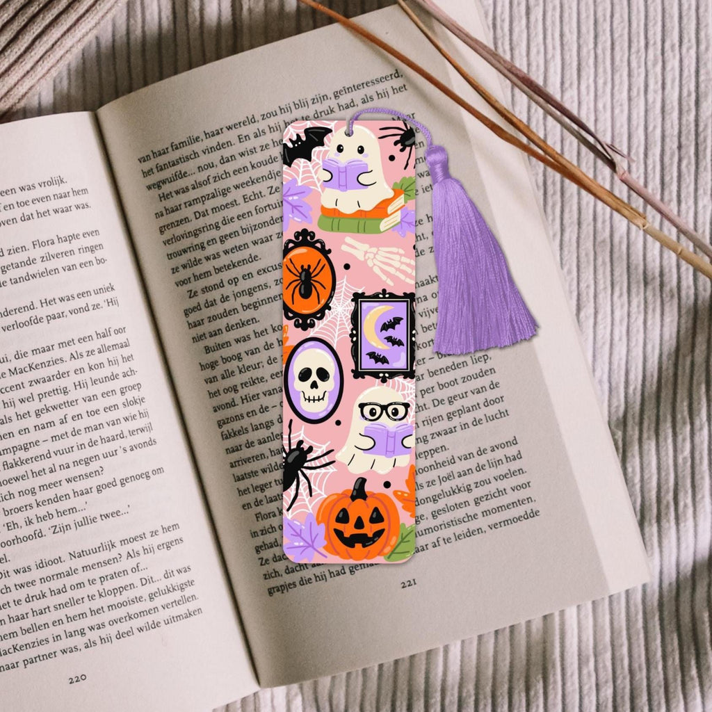 Cute Ghost Halloween Bookmark Pastel Goth Book Lover Gift for Bookworm Pumpkin Skull Spooky Bookmark Fall Reading Accessory