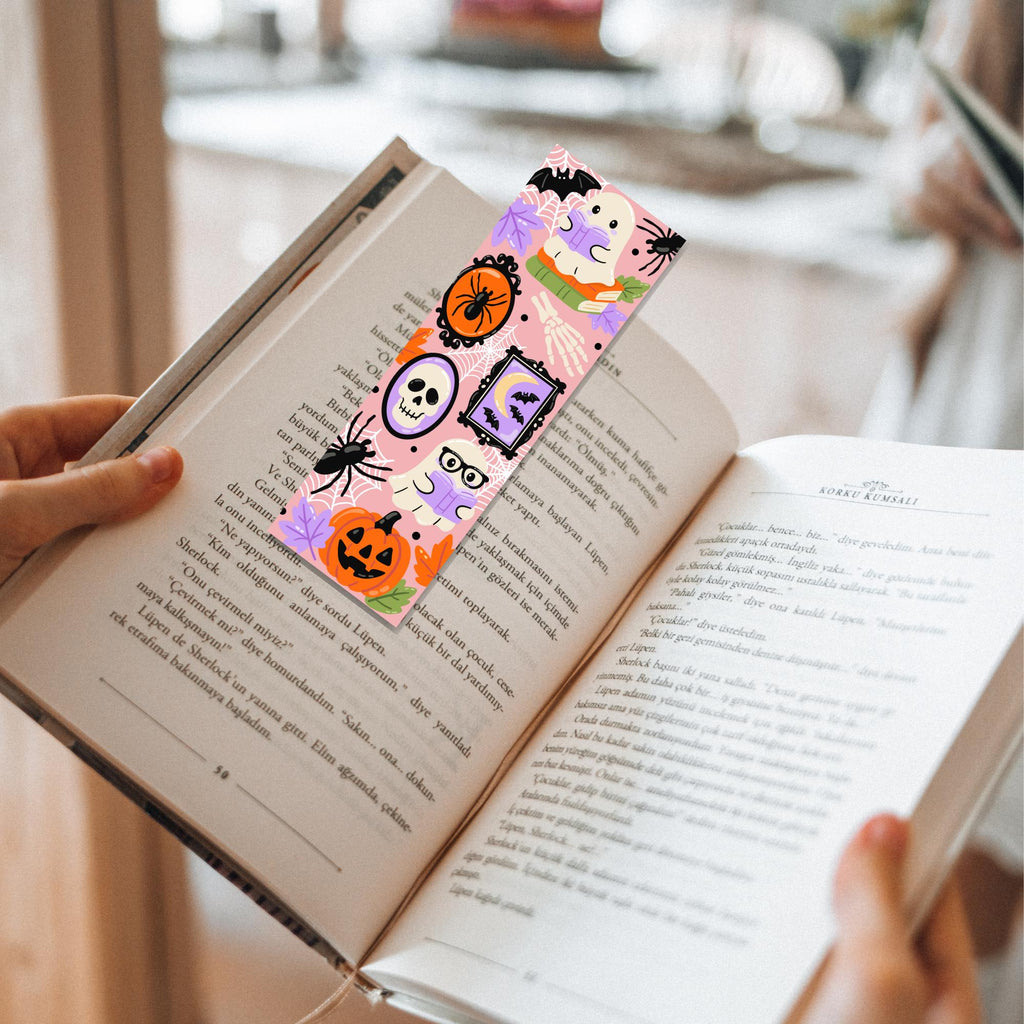 Cute Ghost Halloween Bookmark Pastel Goth Book Lover Gift for Bookworm Pumpkin Skull Spooky Bookmark Fall Reading Accessory