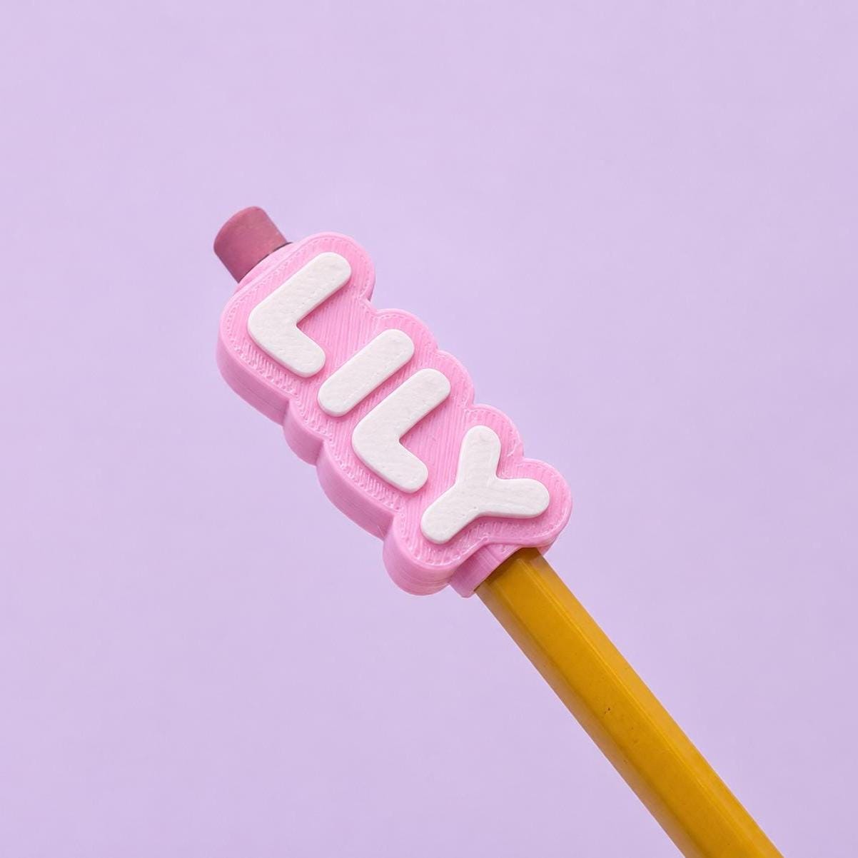 Kid Friendly School Supplies Custom Personalized Pencil Topper Name Label Writing Tools Accessories Student Desk Organization Back To School Gift Ideas Classroom Stationery Holder Durable PLA Construction Eraser Style Design Multiple Color